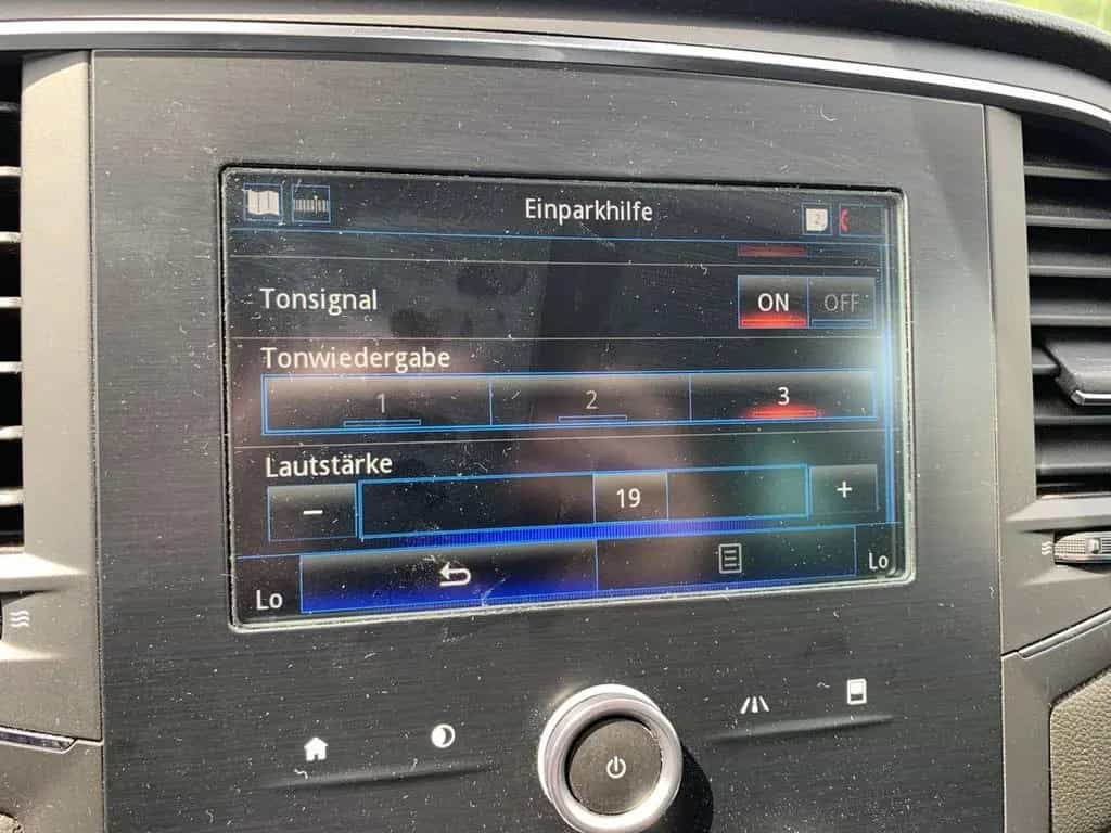Renault Megane GRANDTOUR LIMITED DELUXE TCE 140 GPF RFK 07/2019-photo-39