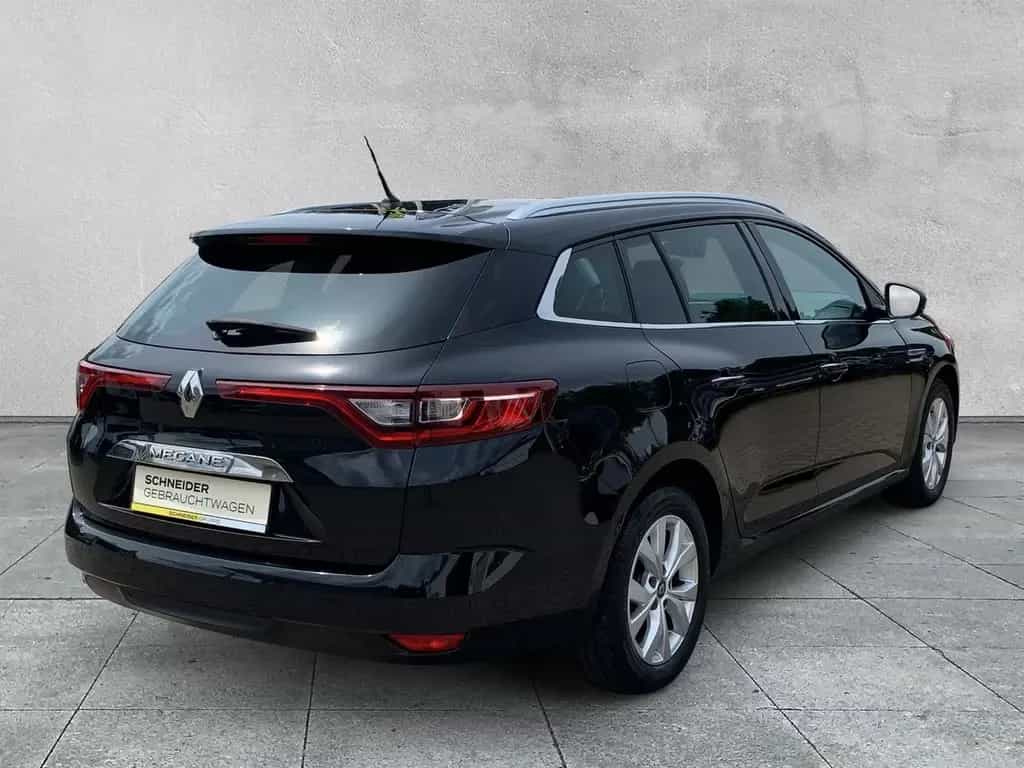 Renault Megane GRANDTOUR LIMITED DELUXE TCE 140 GPF RFK 07/2019-photo-4