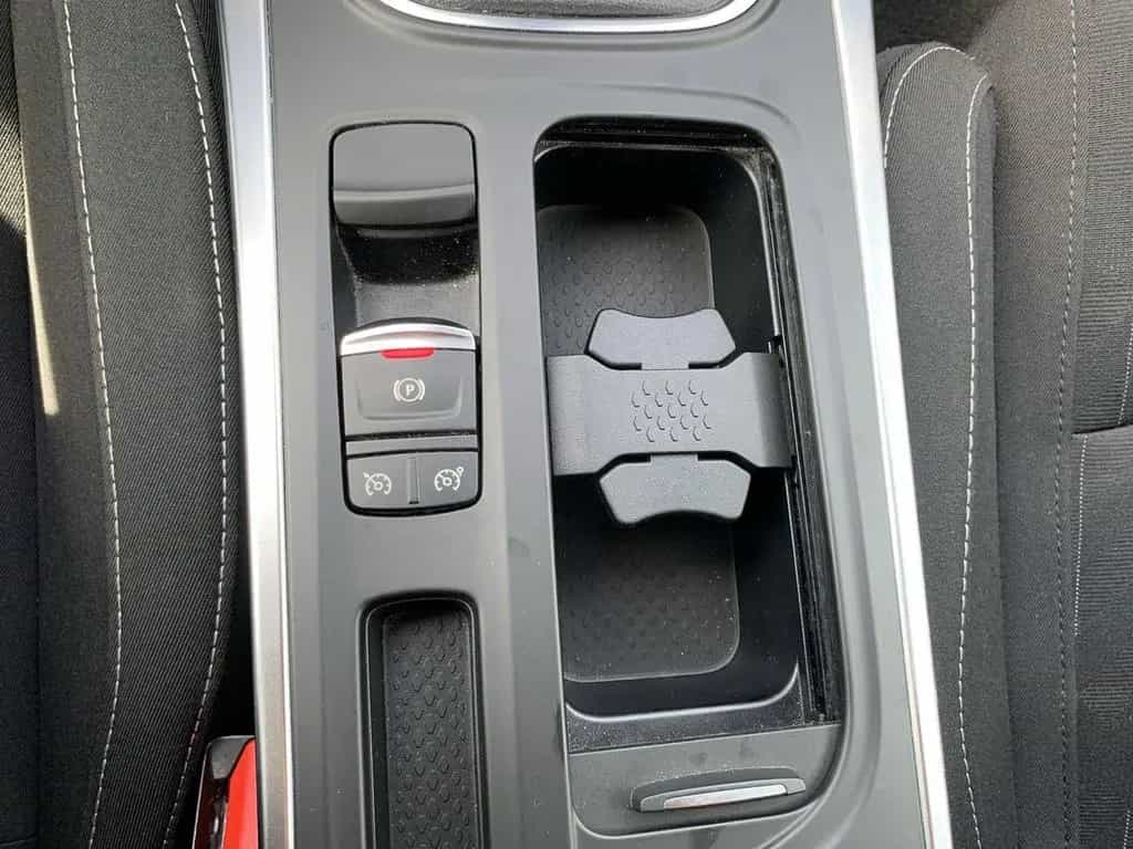 Renault Megane GRANDTOUR LIMITED DELUXE TCE 140 GPF RFK 07/2019-photo-42