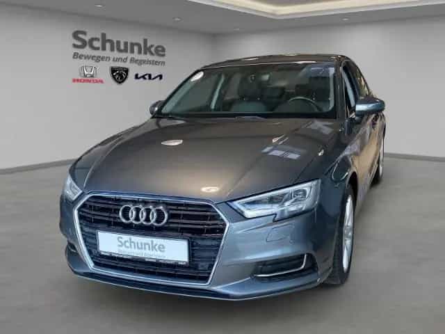 Audi A3 design Navi Soundsystem LED El. Heckklappe 2- 12/2016-photo-1