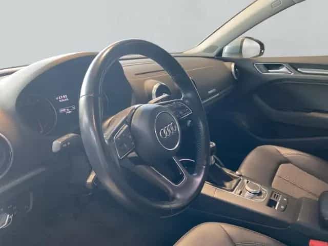 Audi A3 design Navi Soundsystem LED El. Heckklappe 2- 12/2016-photo-10