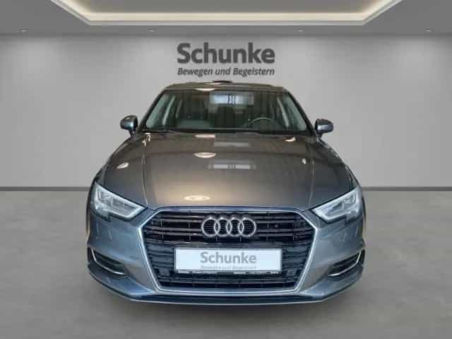 Audi A3 design Navi Soundsystem LED El. Heckklappe 2- 12/2016-photo-2
