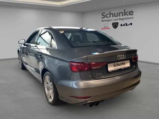 Audi A3 design Navi Soundsystem LED El. Heckklappe 2- 12/2016-photo-7