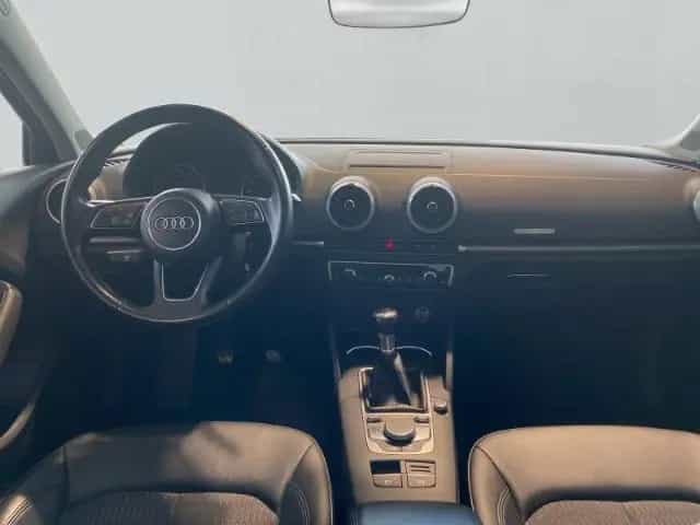 Audi A3 design Navi Soundsystem LED El. Heckklappe 2- 12/2016-photo-8