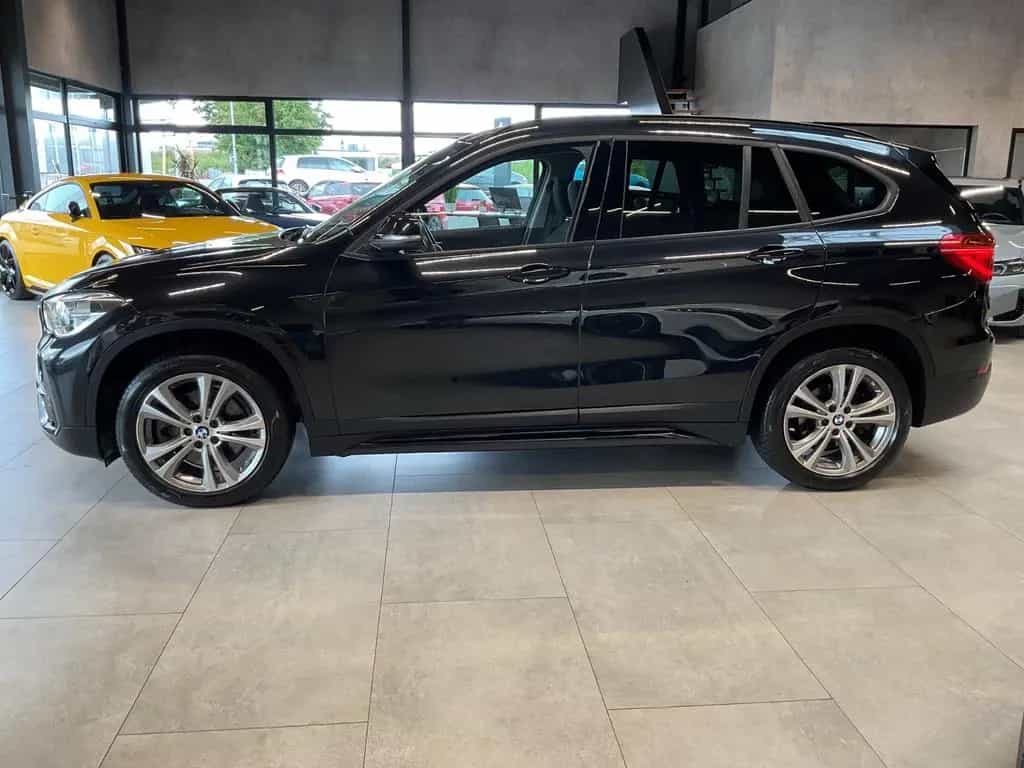 BMW X1 xDr. 20d Sport Line HiFi LED Navi Sitzh. 05/2018-photo-22