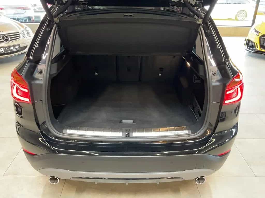 BMW X1 xDr. 20d Sport Line HiFi LED Navi Sitzh. 05/2018-photo-24