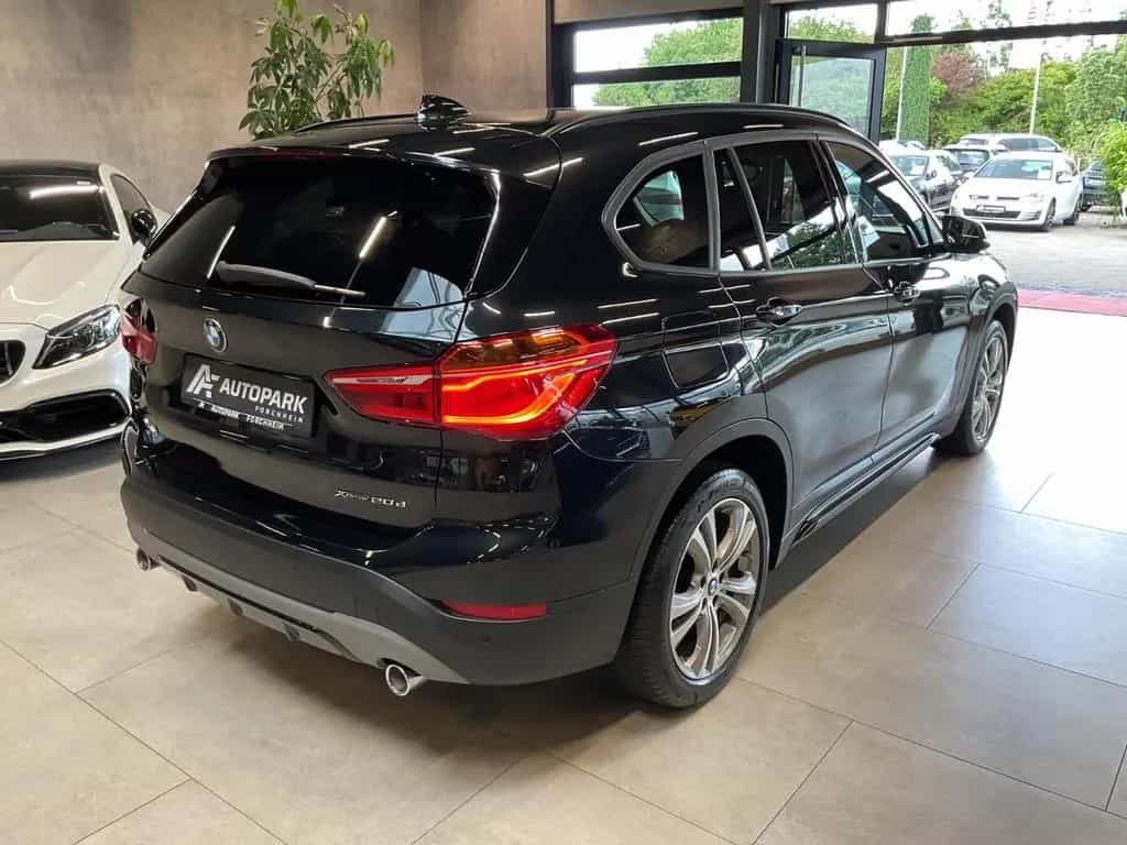 BMW X1 xDr. 20d Sport Line HiFi LED Navi Sitzh. 05/2018-photo-3