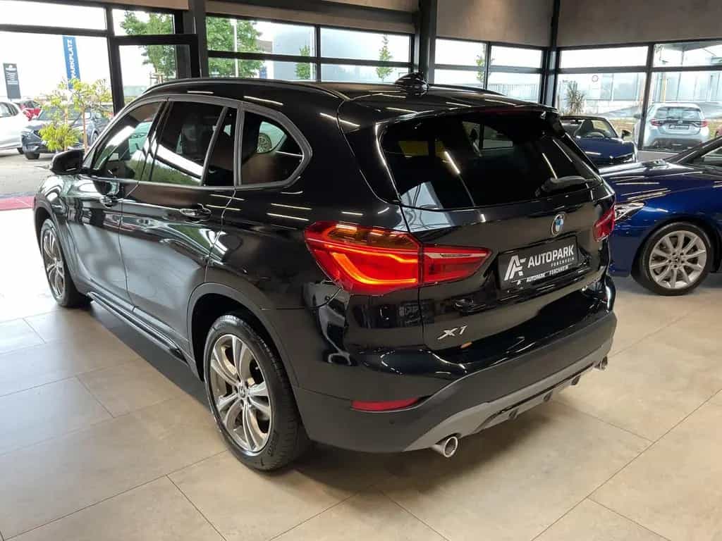 BMW X1 xDr. 20d Sport Line HiFi LED Navi Sitzh. 05/2018-photo-5