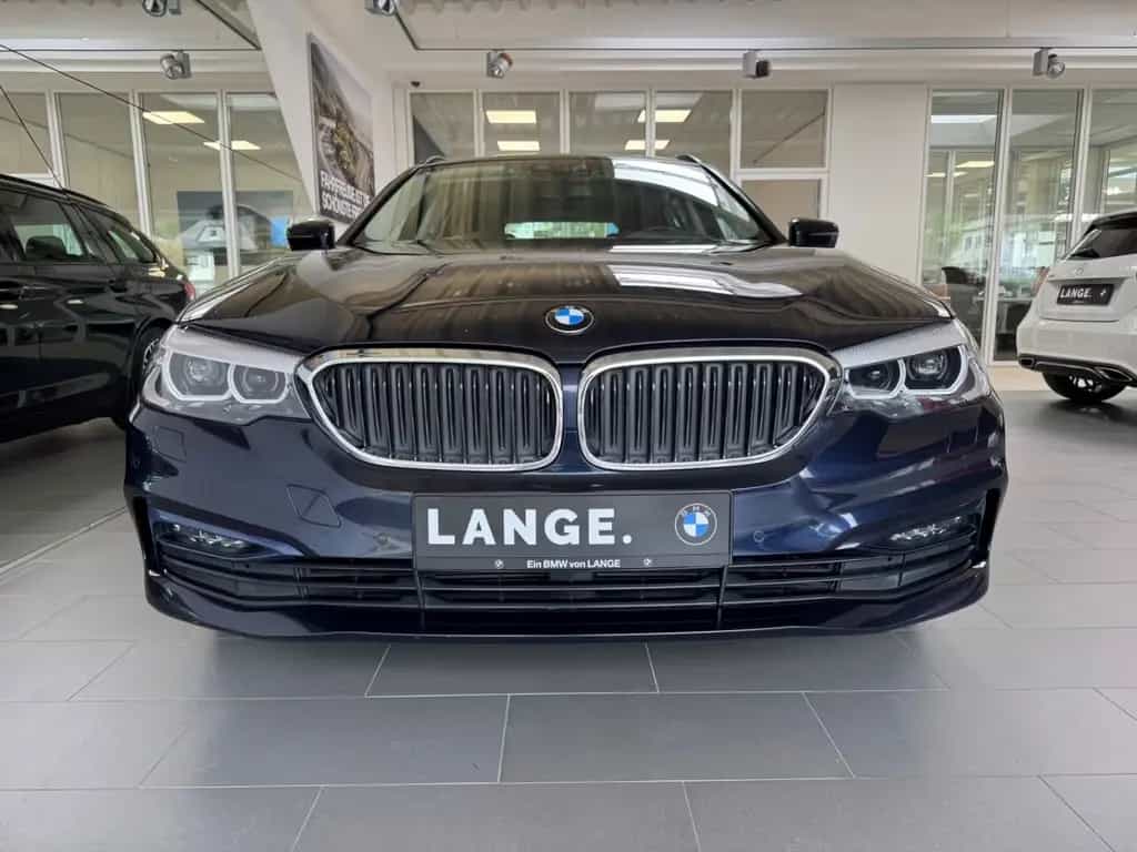 BMW 520 D XDRIVE Standh. AHK KAMERA Navi.-Prof. 01/2020-photo-1