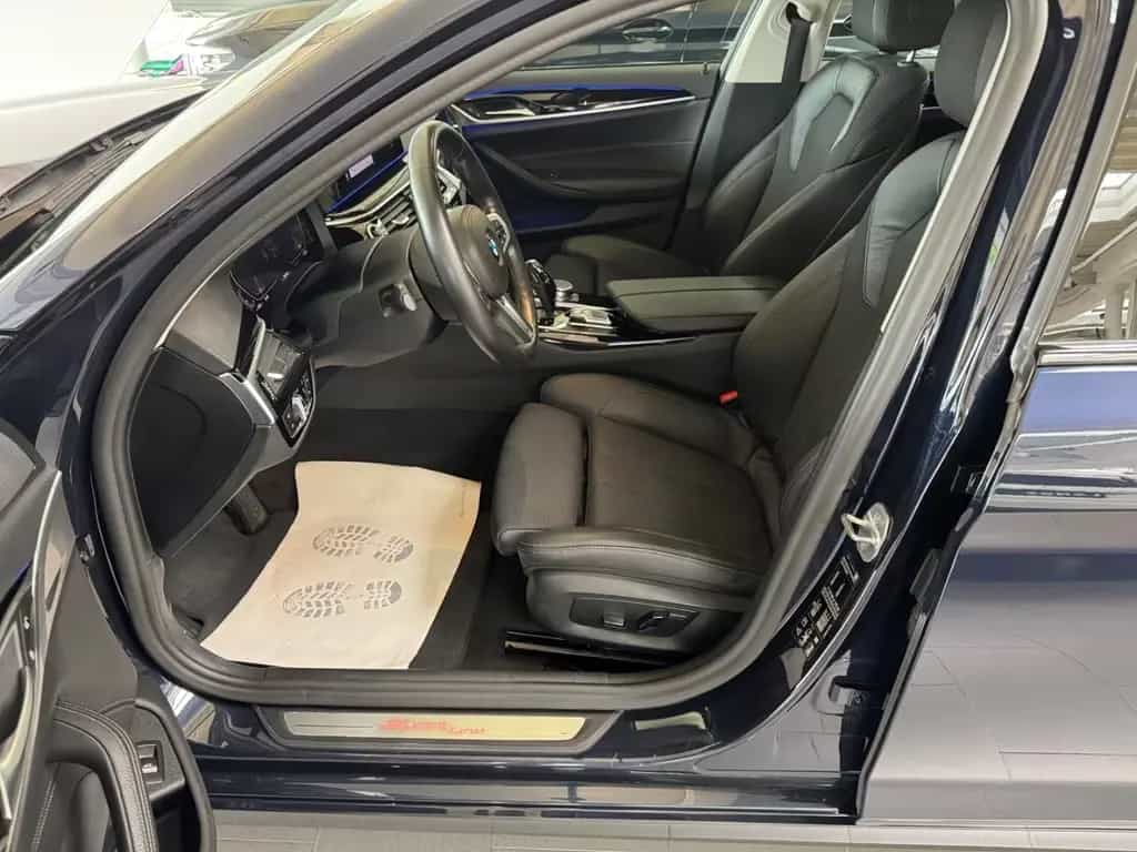BMW 520 D XDRIVE Standh. AHK KAMERA Navi.-Prof. 01/2020-photo-8