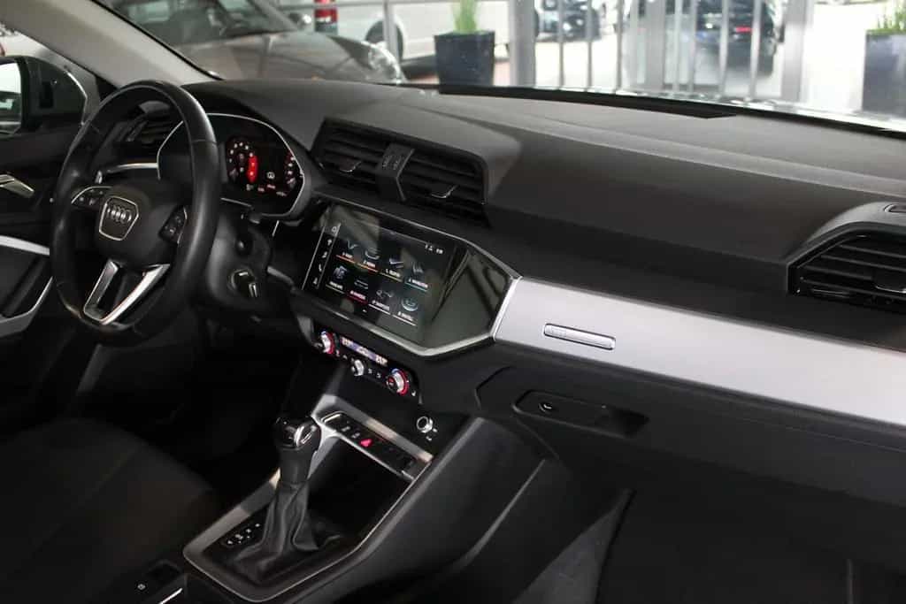 Audi Q3 35 TFSi S-tronic ACC Lane Side App 05/2019-photo-11