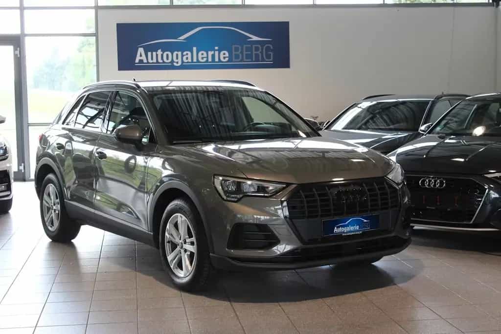 Audi Q3 35 TFSi S-tronic ACC Lane Side App 05/2019-photo-9