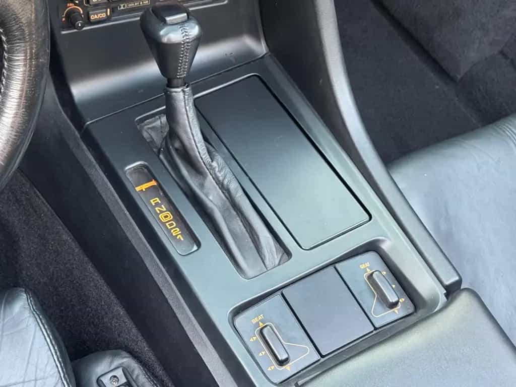 Corvette C4 Cabrio Automatik/EU-Norm/H-Zulassung/2. Hand 07/1992-photo-36