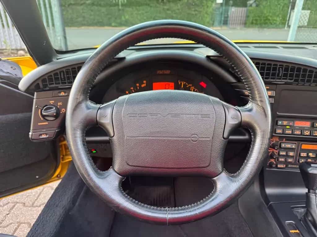 Corvette C4 Cabrio Automatik/EU-Norm/H-Zulassung/2. Hand 07/1992-photo-48