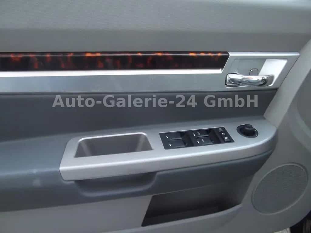 Chrysler Sebring 2,0 TDi Cabrio TÜV Neu 09/2008-photo-16