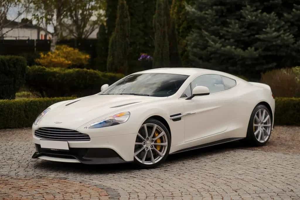 Aston Martin Vanquish / 6.0 v12 / Collector's Condition 01/2017-photo-2