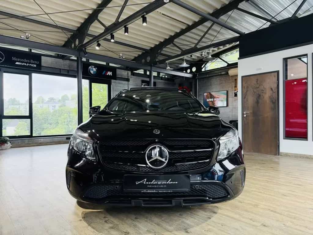 Mercedes-Benz GLA 220 4Matic*PANO*360°KAMERA*LEDER*DISTRONIC* 08/2017-photo-8
