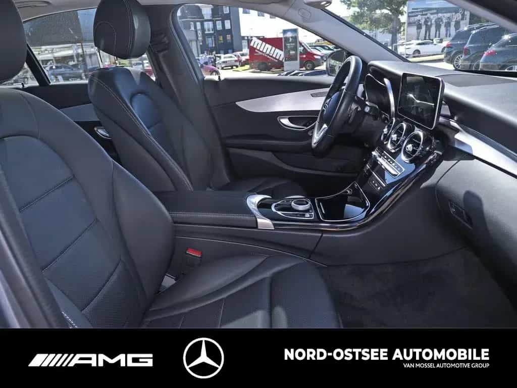 Mercedes-Benz C 220 d AVANTGARDE PANO PARKPAKET LED 9G NAVI SH 05/2019-photo-10