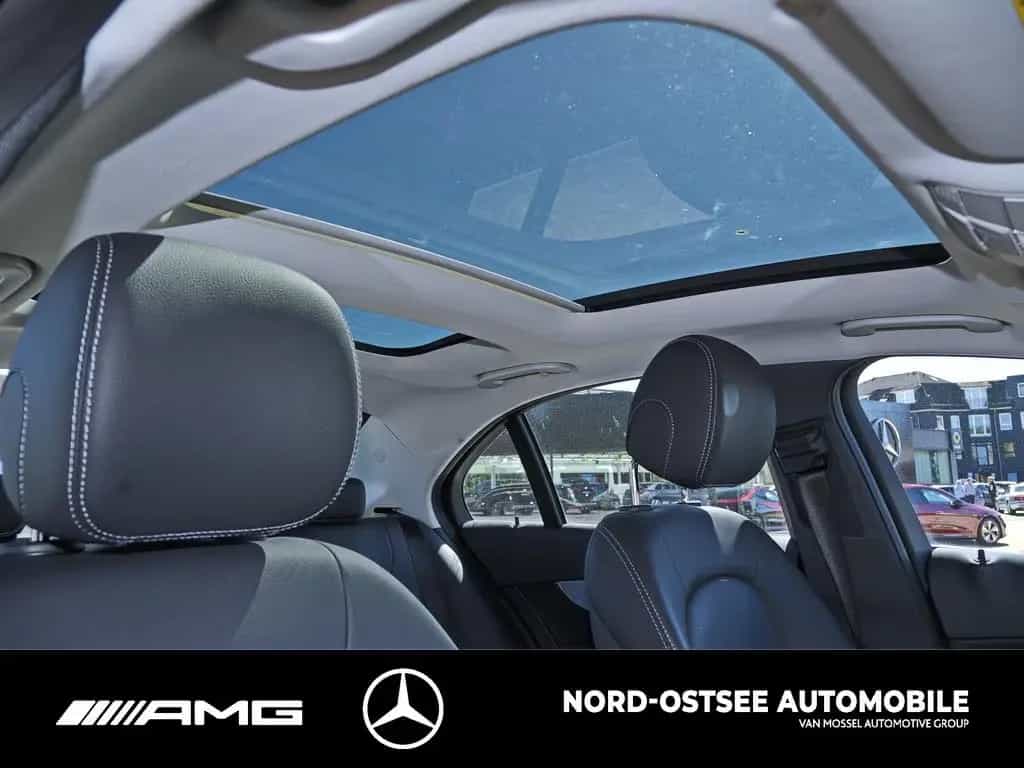 Mercedes-Benz C 220 d AVANTGARDE PANO PARKPAKET LED 9G NAVI SH 05/2019-photo-13