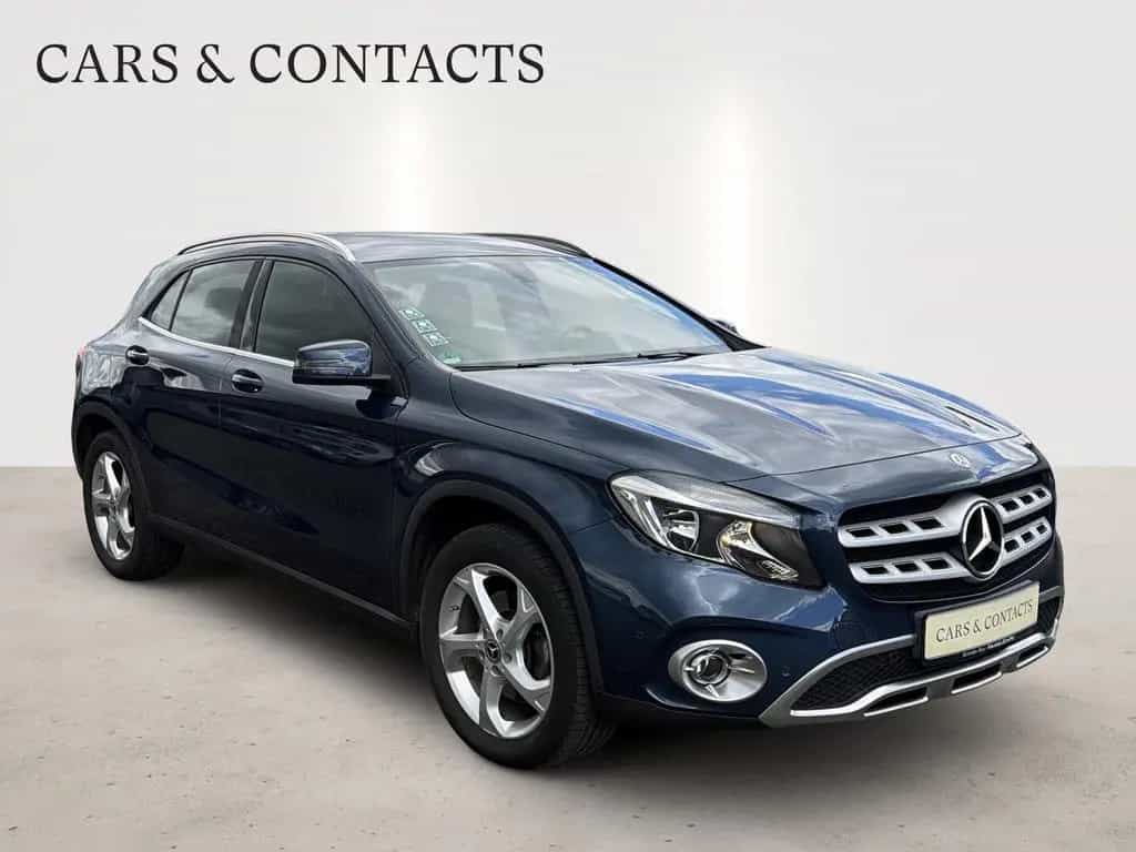 Mercedes-Benz GLA 220 4M/ AHK/ Kam/ MB-Checkheft/ Unfallfrei 01/2019-photo-1