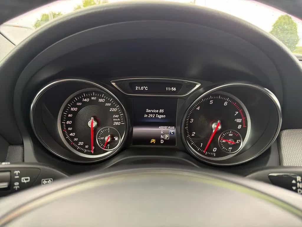 Mercedes-Benz GLA 220 4M/ AHK/ Kam/ MB-Checkheft/ Unfallfrei 01/2019-photo-18