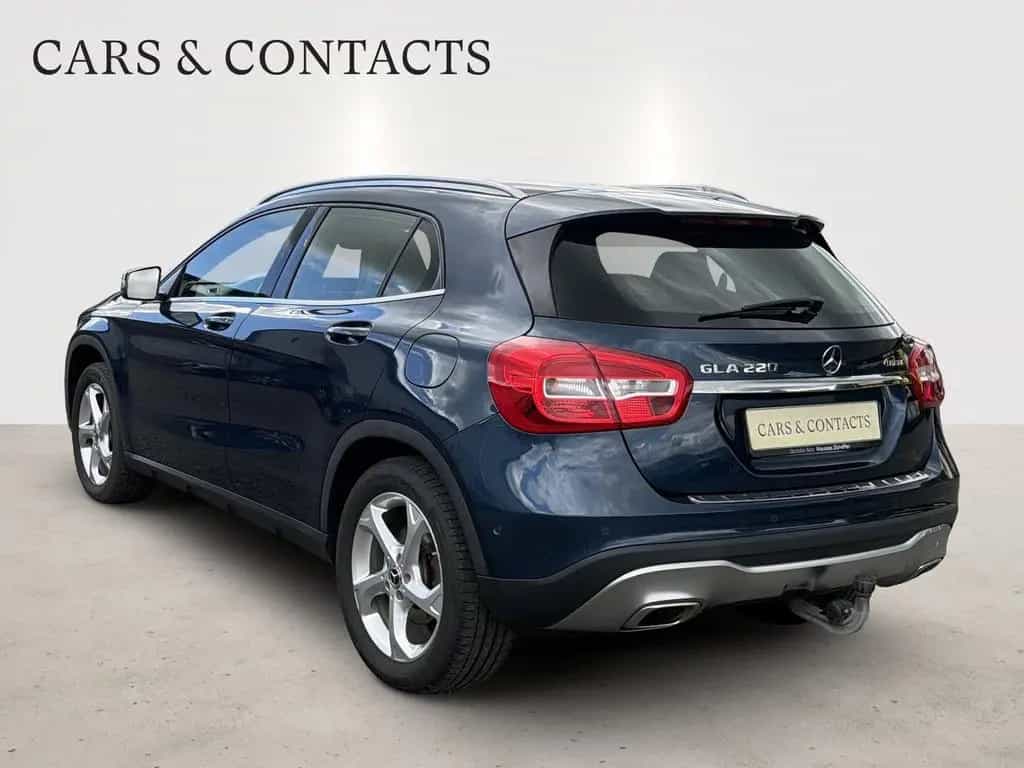 Mercedes-Benz GLA 220 4M/ AHK/ Kam/ MB-Checkheft/ Unfallfrei 01/2019-photo-5