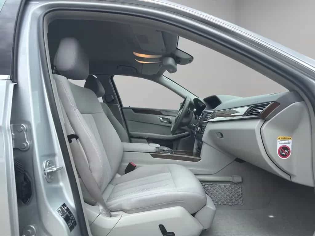 Mercedes-Benz E 350 Limousine CGI BlueEfficiency ELEGANCE 04/2009-photo-11