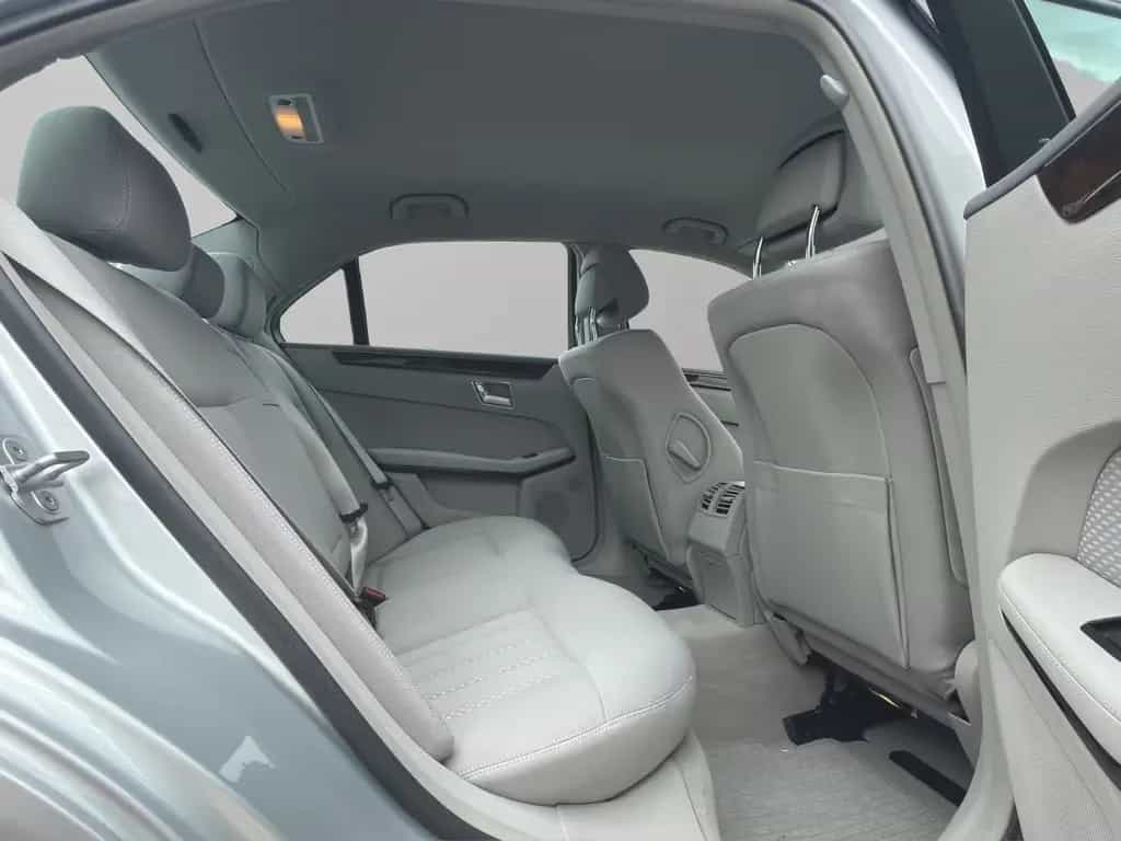 Mercedes-Benz E 350 Limousine CGI BlueEfficiency ELEGANCE 04/2009-photo-14
