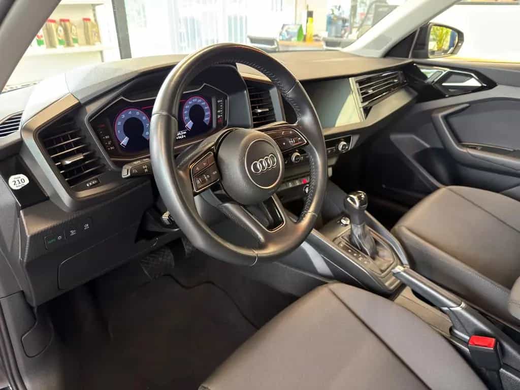 Audi A1 Sportback 30 TFSI DSG S-line NAVI LED Klima 01/2020-photo-12