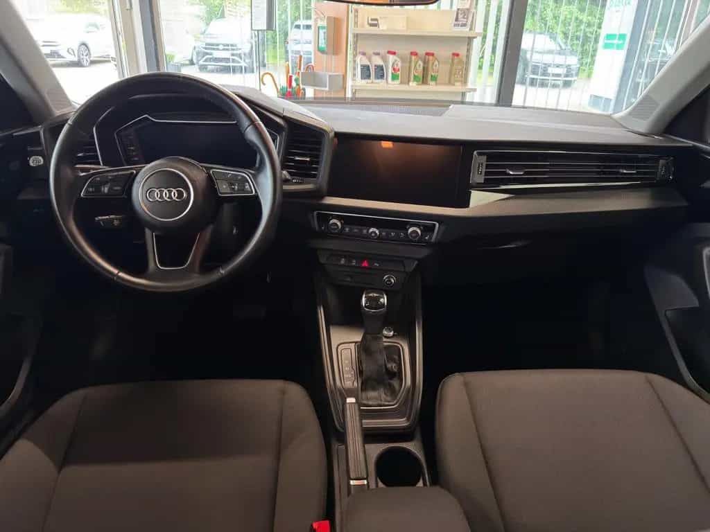 Audi A1 Sportback 30 TFSI DSG S-line NAVI LED Klima 01/2020-photo-15