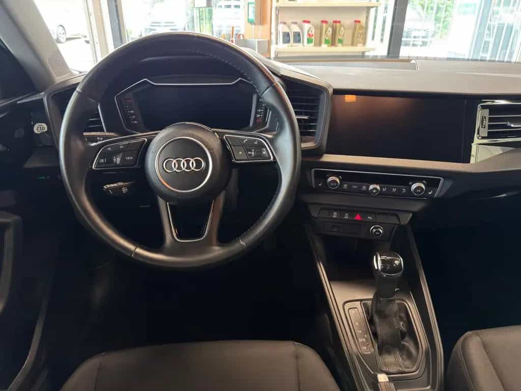 Audi A1 Sportback 30 TFSI DSG S-line NAVI LED Klima 01/2020-photo-16