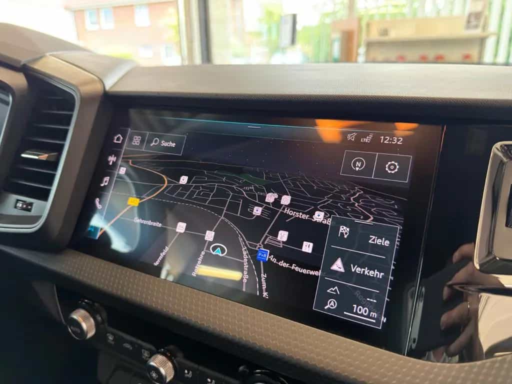 Audi A1 Sportback 30 TFSI DSG S-line NAVI LED Klima 01/2020-photo-20