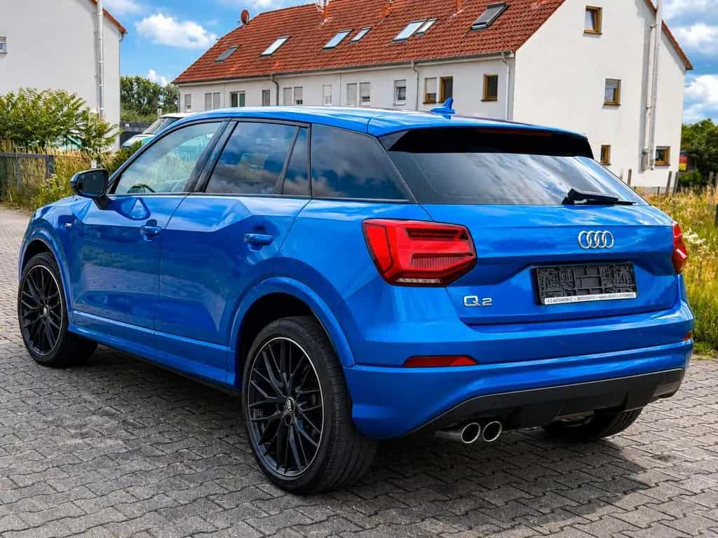 Audi Q2 sport S-Line + *OPTIKPAKET SCHWARZ*VOLL* 10/2017-photo-2
