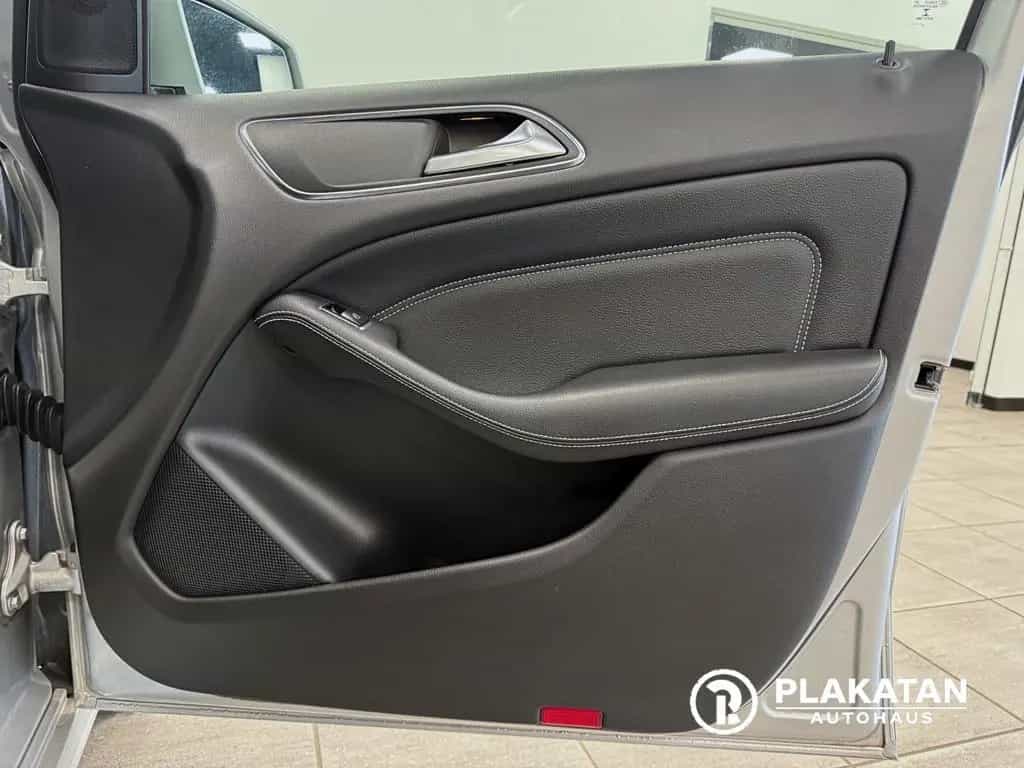 Mercedes-Benz B 180 Urban LED Navi 2Hand MB-Service 08/2015-photo-12