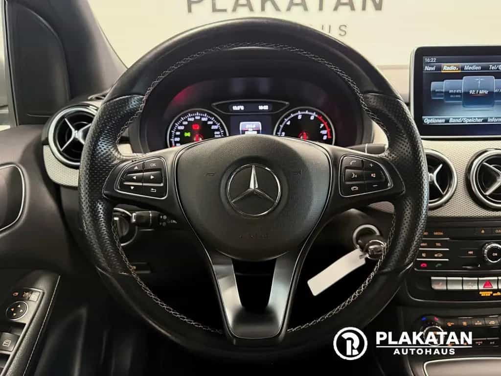 Mercedes-Benz B 180 Urban LED Navi 2Hand MB-Service 08/2015-photo-24