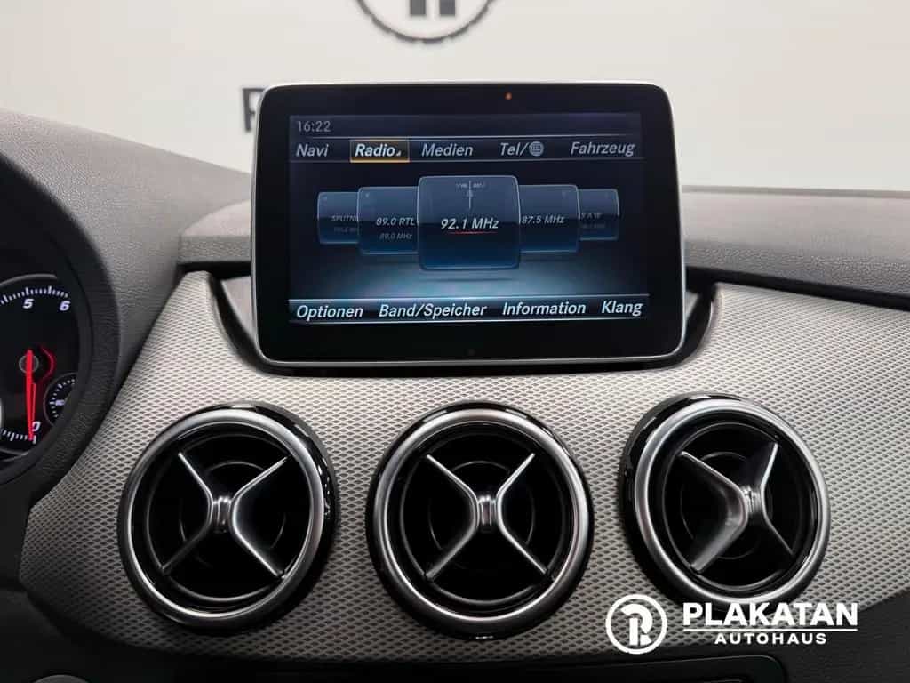 Mercedes-Benz B 180 Urban LED Navi 2Hand MB-Service 08/2015-photo-26