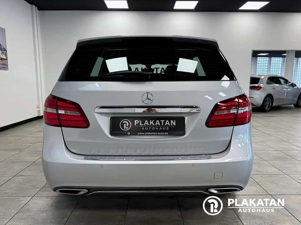 Mercedes-Benz B 180 Urban LED Navi 2Hand MB-Service 08/2015-photo-5