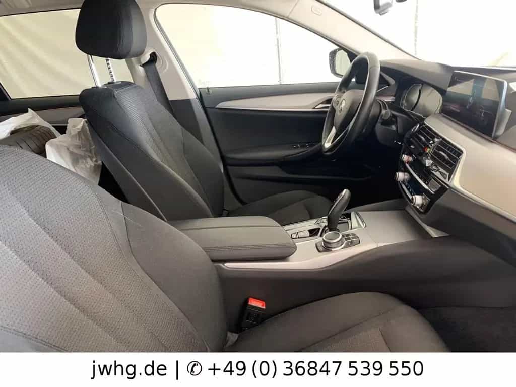 BMW 520 d Touring Aut.|Live Cockpit|Keyl.|Driv.Assist 03/2021-photo-2