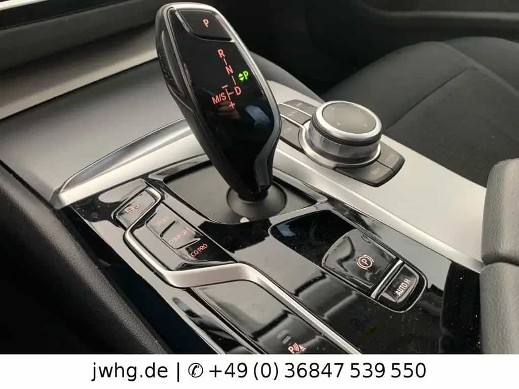BMW 520 d Touring Aut.|Live Cockpit|Keyl.|Driv.Assist 03/2021-photo-8