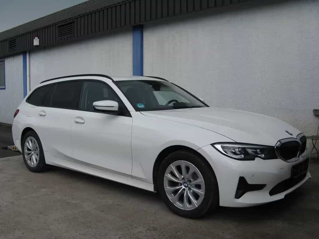 BMW 320 d Touring xDrive LED NAVI SHZ HIFI S-SITZ 1 01/2021-photo-0