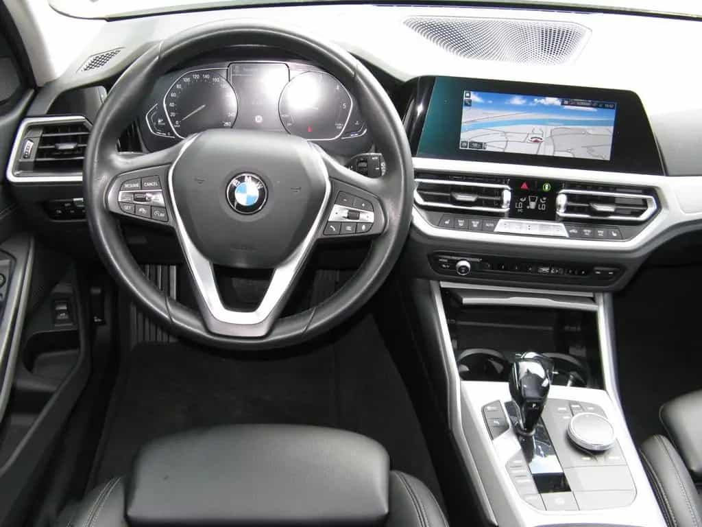 BMW 320 d Touring xDrive LED NAVI SHZ HIFI S-SITZ 1 01/2021-photo-10