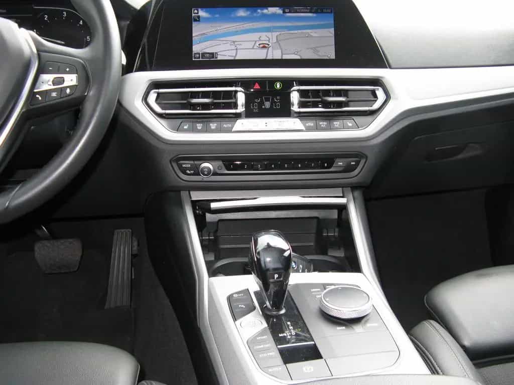 BMW 320 d Touring xDrive LED NAVI SHZ HIFI S-SITZ 1 01/2021-photo-11