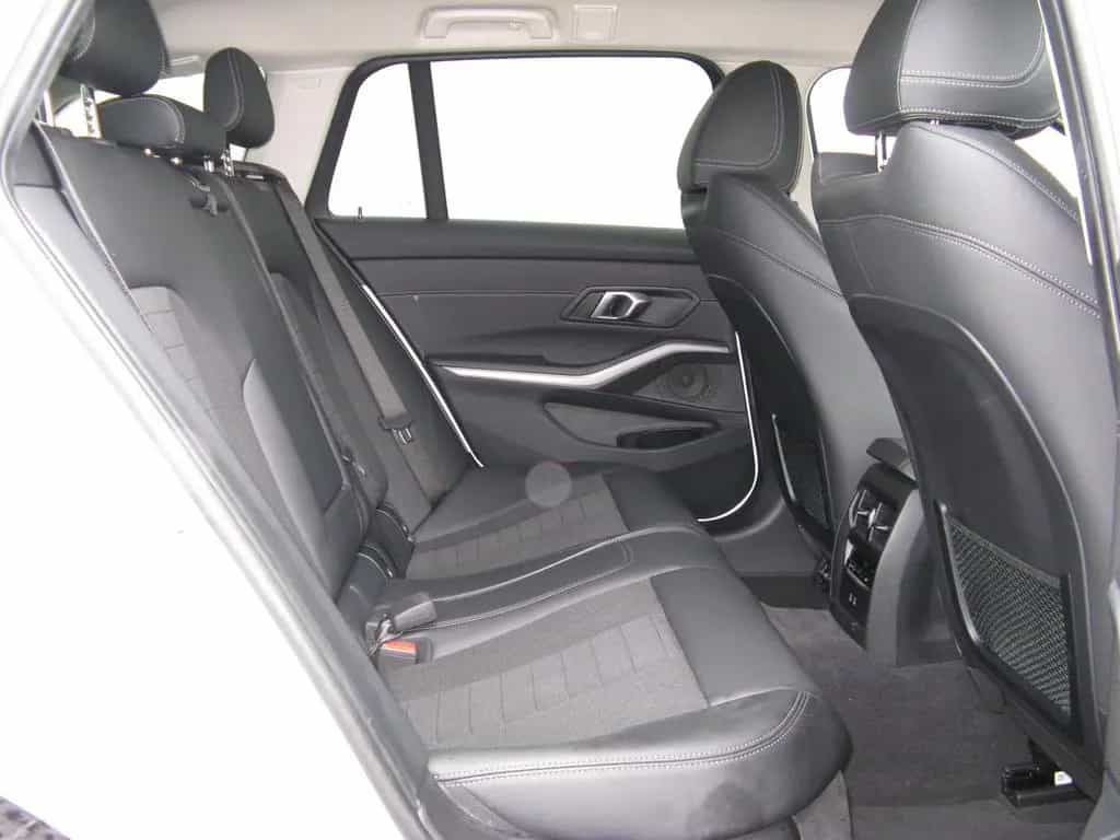 BMW 320 d Touring xDrive LED NAVI SHZ HIFI S-SITZ 1 01/2021-photo-6