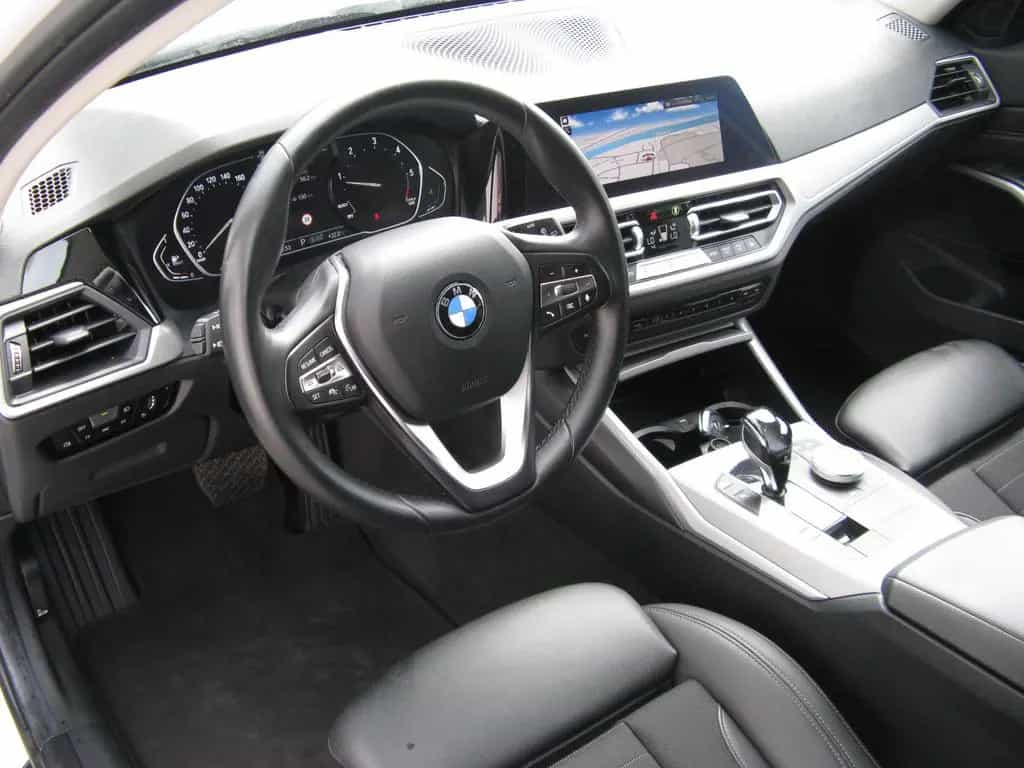 BMW 320 d Touring xDrive LED NAVI SHZ HIFI S-SITZ 1 01/2021-photo-9