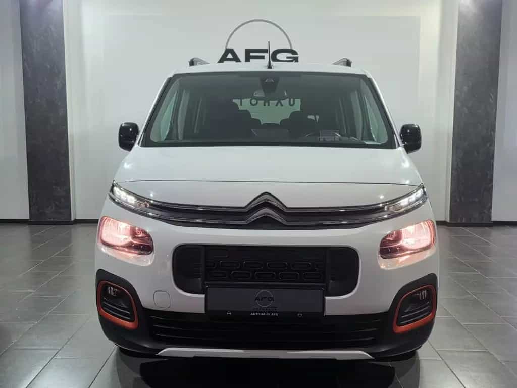 Citroën Berlingo Shine XL XTR Line*7-SITZER*CARPLAY* 07/2021-photo-1