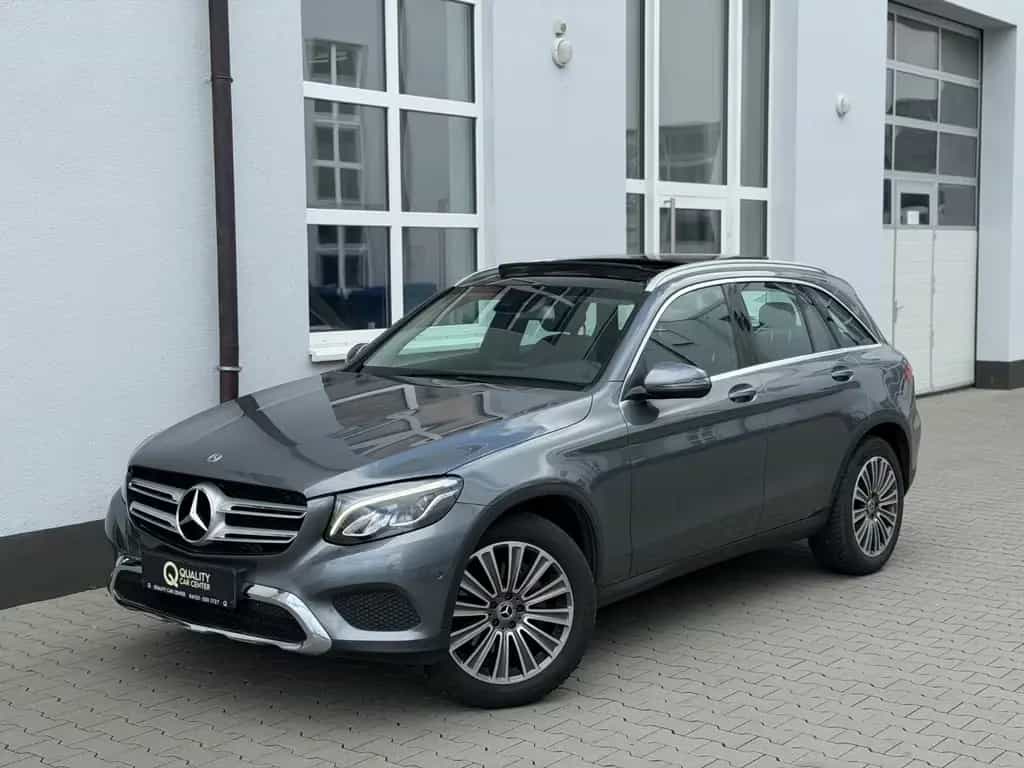 Mercedes-Benz GLC 250 4Matic 9G EXCLUSIV *PANO*AHK*AMBIENTE* 10/2017-photo-1
