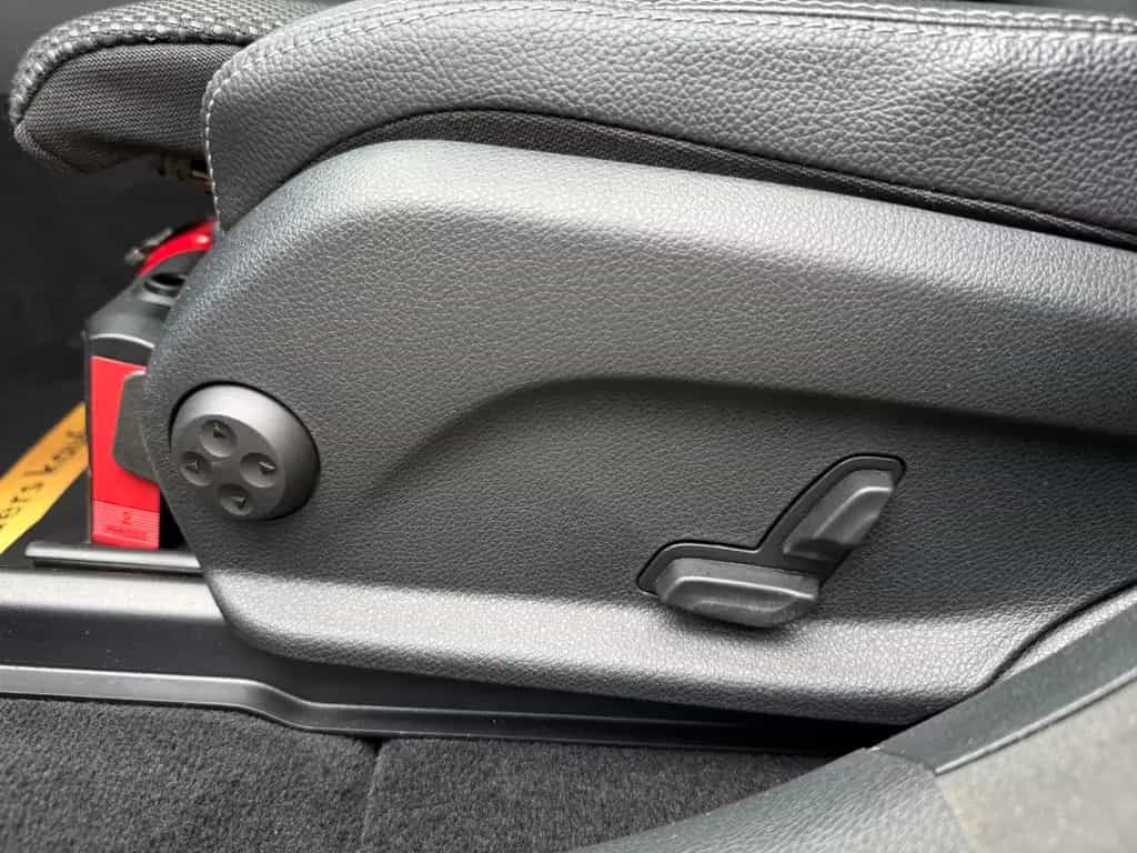 Mercedes-Benz GLC 250 4Matic 9G EXCLUSIV *PANO*AHK*AMBIENTE* 10/2017-photo-12
