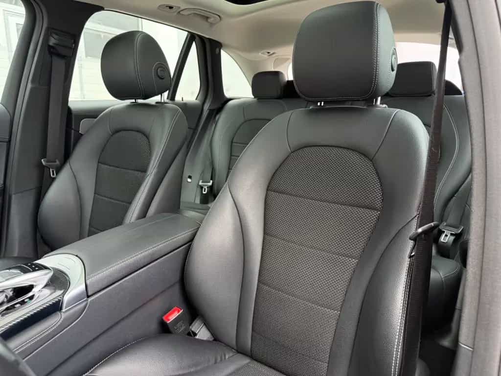 Mercedes-Benz GLC 250 4Matic 9G EXCLUSIV *PANO*AHK*AMBIENTE* 10/2017-photo-17