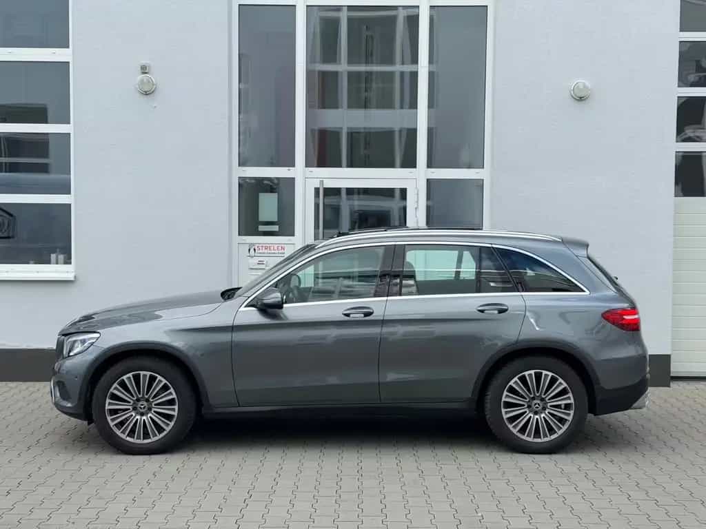 Mercedes-Benz GLC 250 4Matic 9G EXCLUSIV *PANO*AHK*AMBIENTE* 10/2017-photo-25
