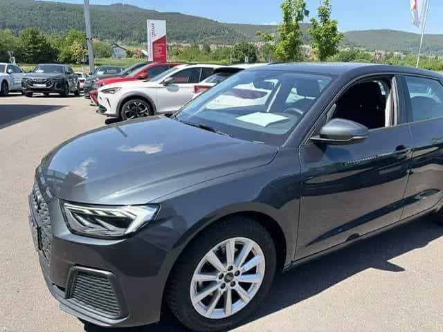 Audi A1 Sportback 30 TFSI LED KAMERA SITZHEIZUNG 11/2021-photo-1